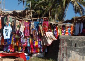 Koju Anjunan rannalla. 