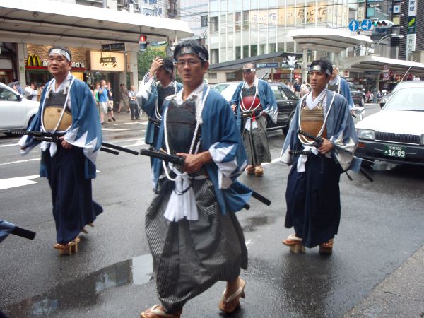Kaupungilla tuli yllättäviä tyyppejä vastaan. 