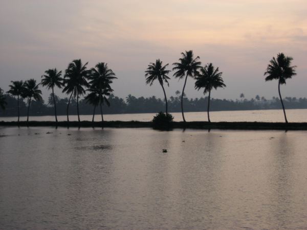 Ilta tuli backwatersille. 