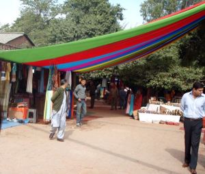 Dilli Haatin basaarissa. 