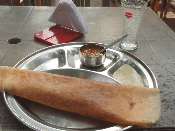 Masala dosa Dilli Haatissa. 