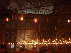 Tunisiassa käyn varmaan monessa moskeijassa.