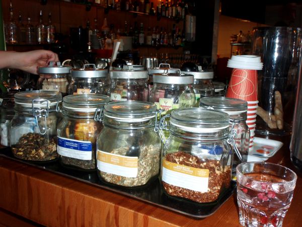 Korjaamon brunssin teevalikoima oli innostavin puoli.