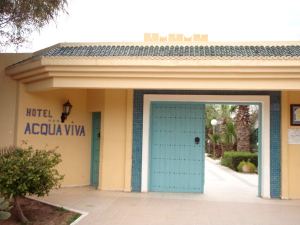 Acqua Viva- hotellin portti.