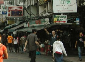 Joku saattaa pystyä työskentelmään vaikkapa nettikahvilasta käsin, mutta