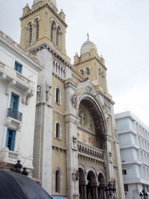 Tämä katedraali löytyy monista Tunisiaa esittelevistä kuvista netissä. 