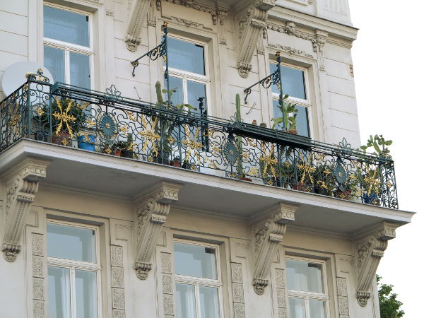 Krumeluuri parveke Naschmarktin lähellä.