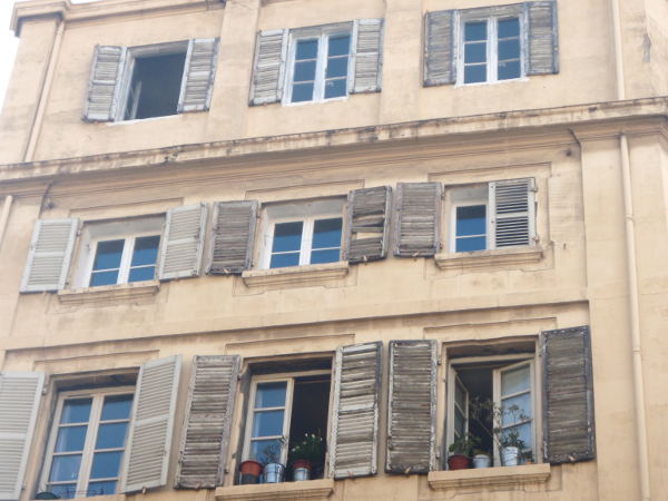 Ikkunaluukut ovat asia, jota Suomessa ei tunneta.