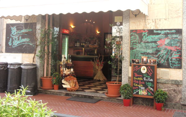 Focacciakauppa Levantossa. 