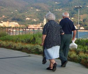 Vaikka avioliitto saattaakin olla hieman toisenkaltainen sopimus Italiassa, ovat avioliitot siellä Epsteinin mukaan pysyvämpiä. 