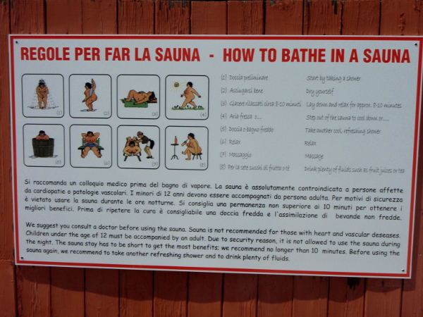 Suomalaisena on aina yhtä hauskaa lukea ulkomailla, miten sitä oikein pitäisi saunoa. 