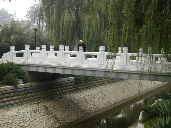 Hieno silta Pekingissä. 