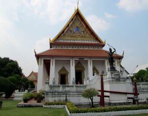 Temppeli museoalueella. 