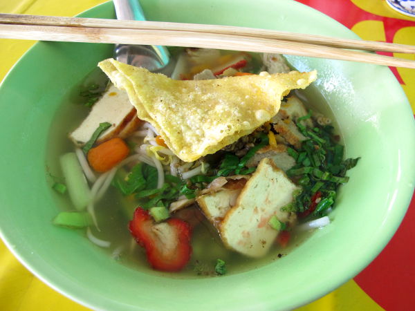 Kitchen Jayn oikein hyvä kirkas keitto. 