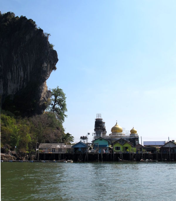 Moskeija on kylän korkein rakennus. 