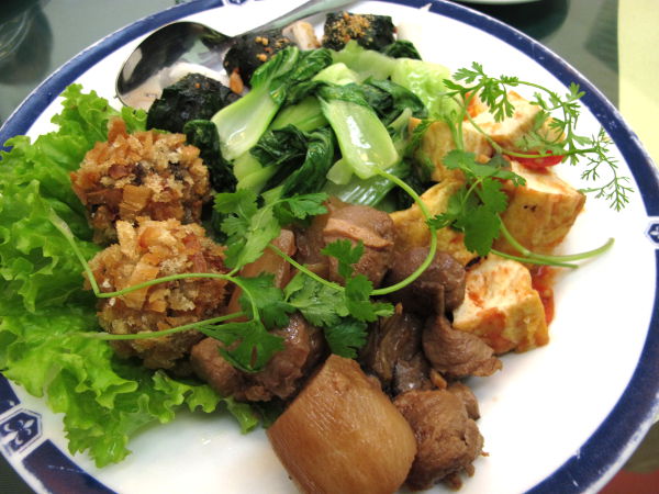 Yksi Com Chayn menuseteistä. 