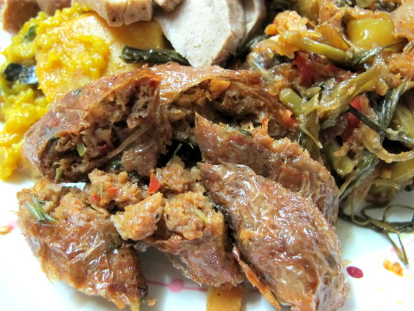 Ming Kwanin mausteista kasvismakkaraa. 