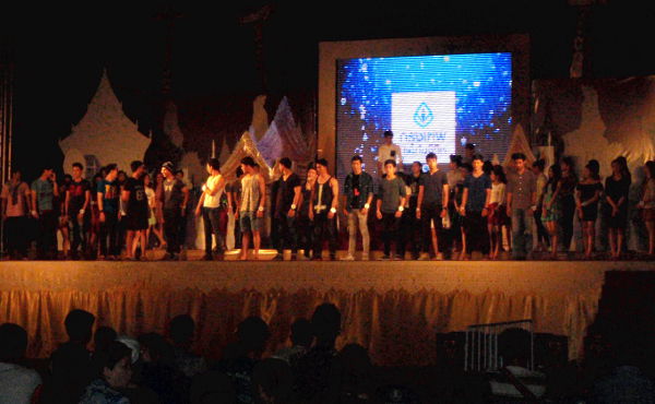 Thapae Gatella oli Miss ja Mister Songkran -kisat. 