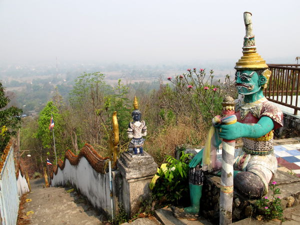 Näkymä temppeliltä Pain laaksoon.