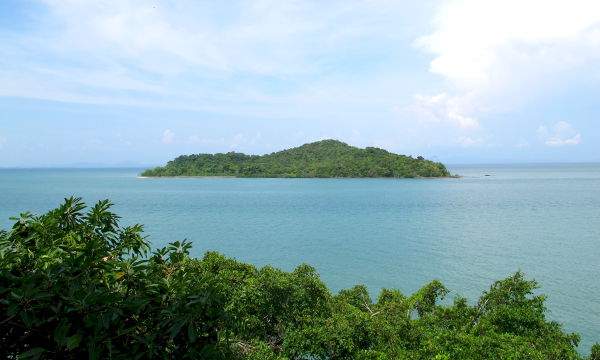 Saari Koh Lantan itäpuolella. 