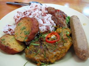 Soijalihoja Hong Ming -kasvisravintolassa Krabissa. 