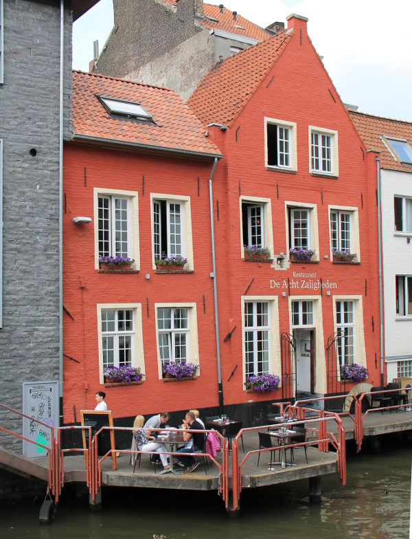 kanavan varren terassi