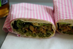 Kebab-nimellä kulkeva kasviswrappi oli ok.