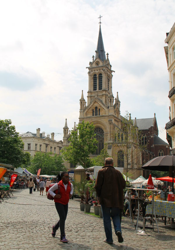 Parvis de Saint-Gillesin kirkko.