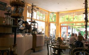 Ferdinand Boolstraatin kahvila. 