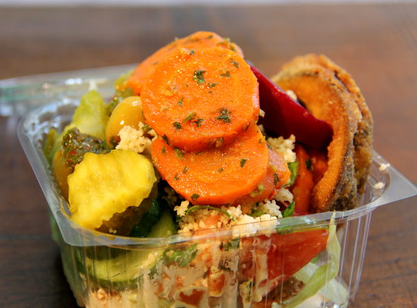 maozin salaattiannos