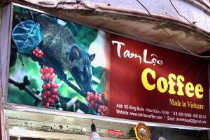 Kopi luwain, weasel coffeen juominen on kuin turkiksia ostaisi. Eläimiä pidetään häkeissä ja syötetään niille kahvipapuja. Kahvinen kakka kerätään ja jauhetaan turisteille juomaksi. 