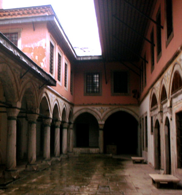 Muistaakseni palatsin haaremitiloja.