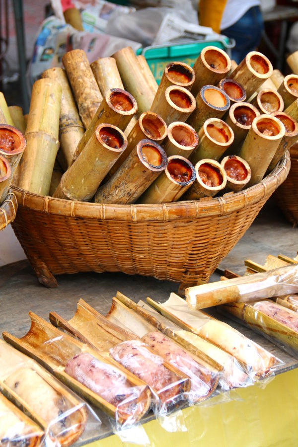 Tahmariisit bambun sisällä. 