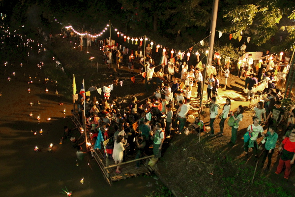 Krathong-laituri Ping-joella Chiang Maissa. 