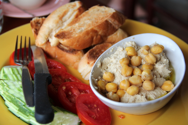 Zestin hummusplatter, jonka söin tällä reissulla monesti brunssina.