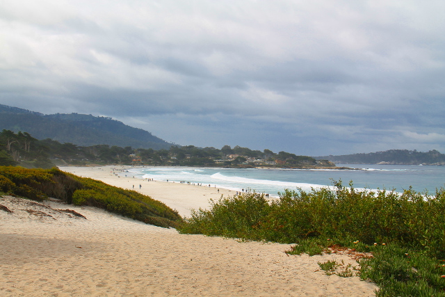 Vähän eteläisempi ranta. 