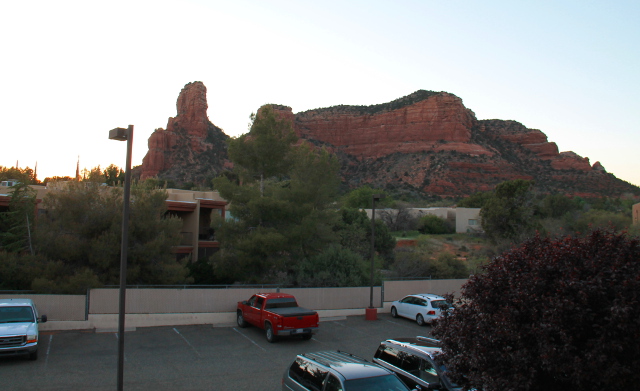 Näkymä motellin ikkunasta. 