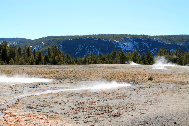 höyryävä kenttä_8