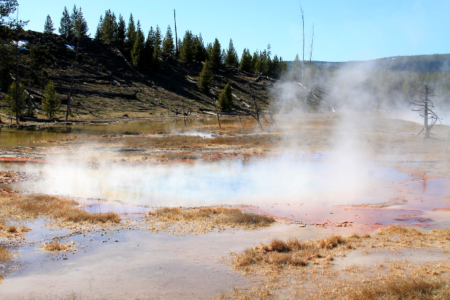 höyryävää maastoa_15