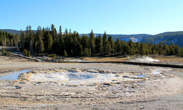 kuuma lähde tai geysiri_36