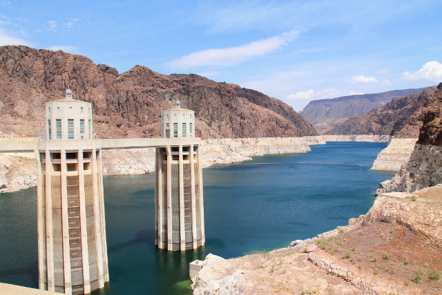 Hoover Damin yläjuoksu. 