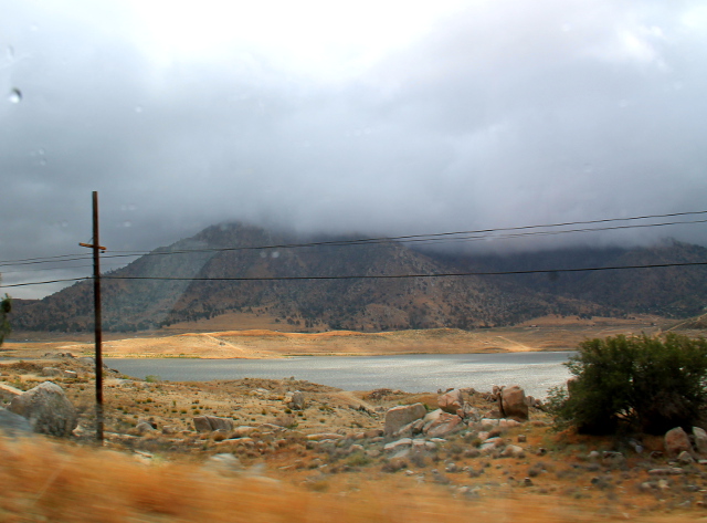 Isabella Lake, tekojärvi taisi olla tämä, padottu joki. 