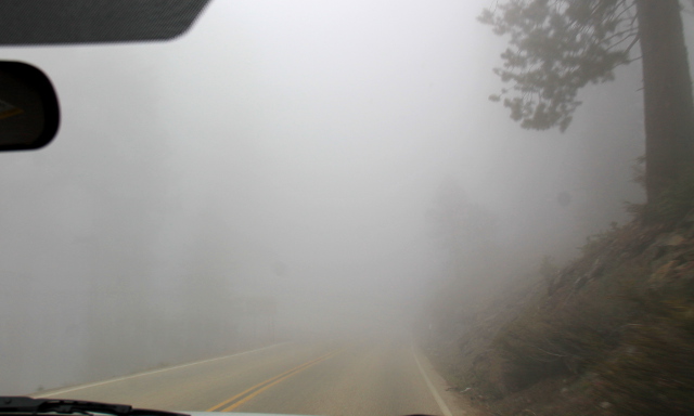 Sumuisuus jatkui ajotiellä. 