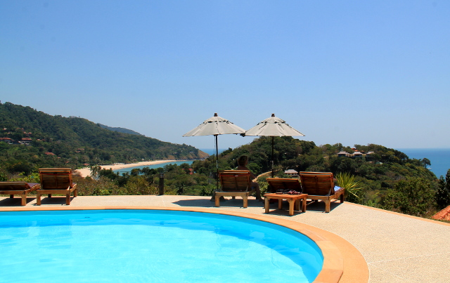 Kantiang Viewin uima-allasnäkymät. Tämän takia ja siistinnäköisten huoneiden takia varasin bungalowin täältä yhdeksi yöksi. 