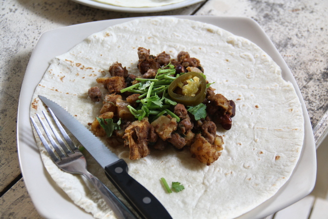 Drunken Sailorsin burrito oli vähän liian pieni ja riisuttu annos,. 