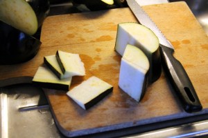 1. Munakoisot viipaleiksi. 