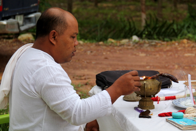 seremoniamestari työssään3