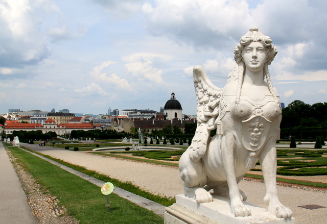 Sfinksi Belvederen puistossa. 