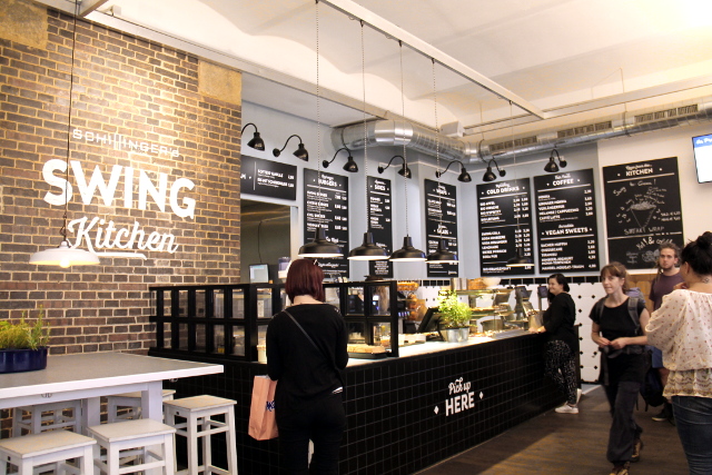 Swing Kitchen sisältä. 