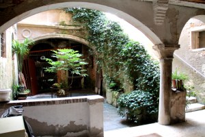 Ca´Spezian sisäpiha. 